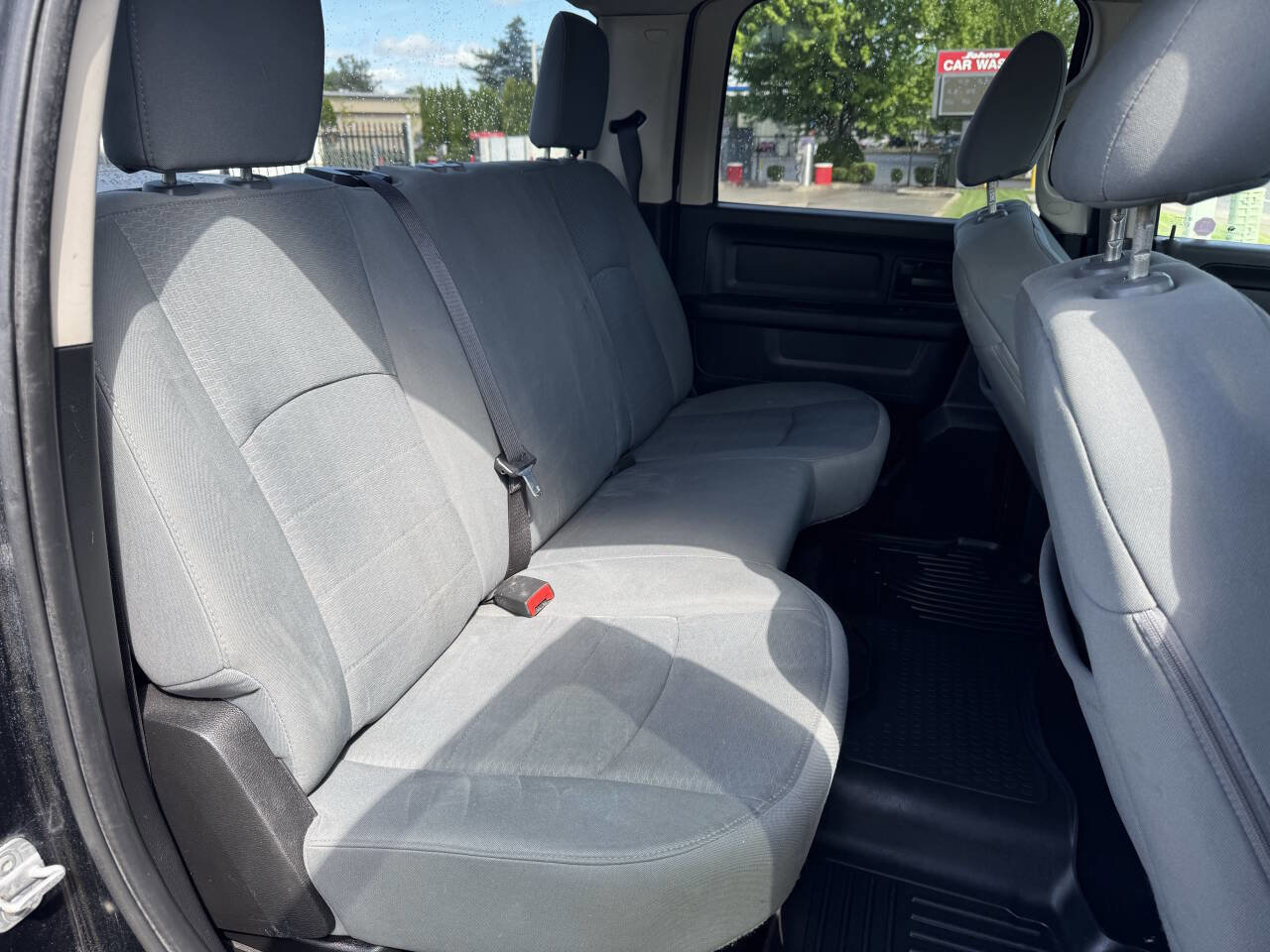 Used 2013 RAM 2500 ST w/ SXT Appearance Group image 9