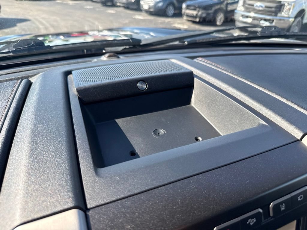 Used 2020 Ford F350 Platinum w/ FX4 Off-Road Package AWD/4WD image 23