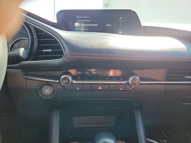 Used 2025 MAZDA MAZDA3 s AWD/4WD image 16