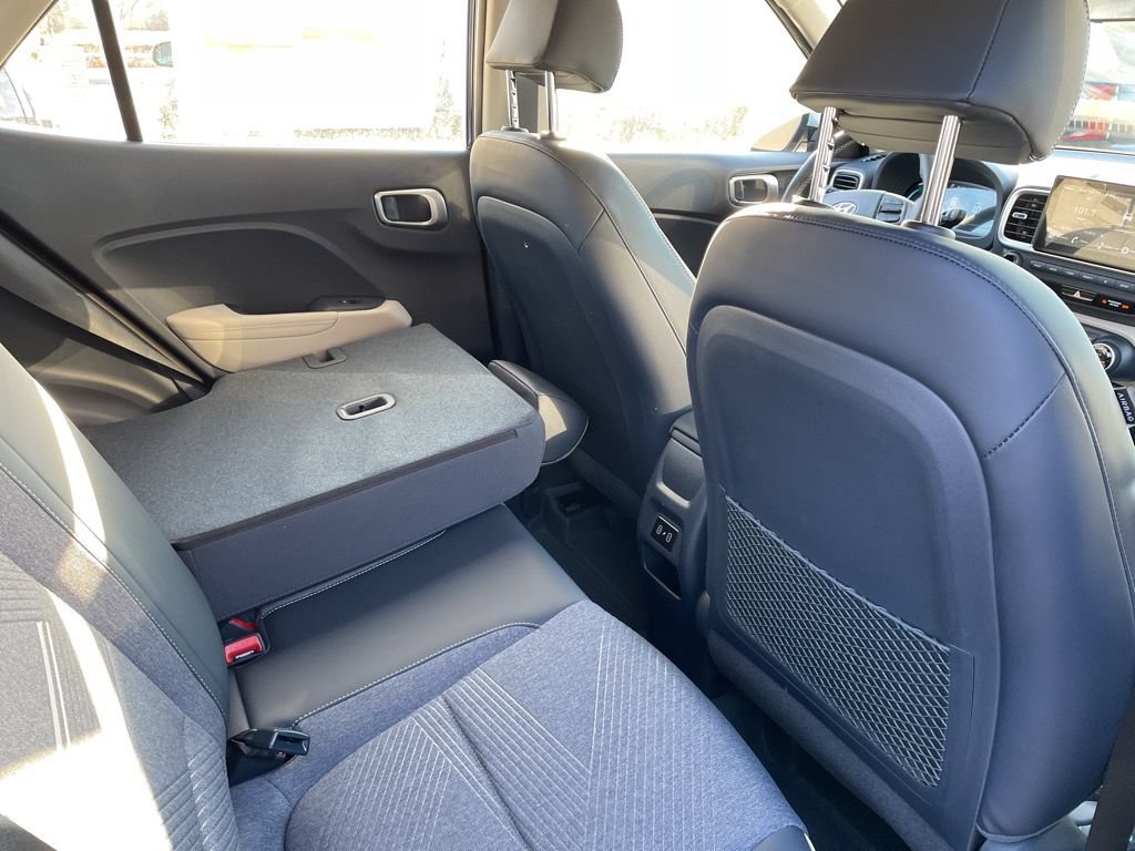 New 2026 Hyundai Venue SEL FWD image 11