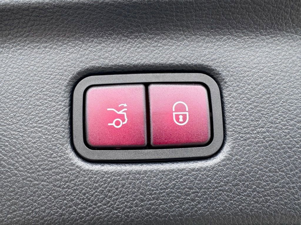 Used 2024 Mercedes-Benz S 580 4MATIC Sedan image 15