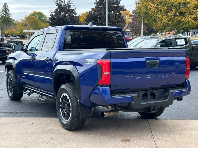 Used 2024 Toyota Tacoma TRD Off-Road AWD/4WD image 12