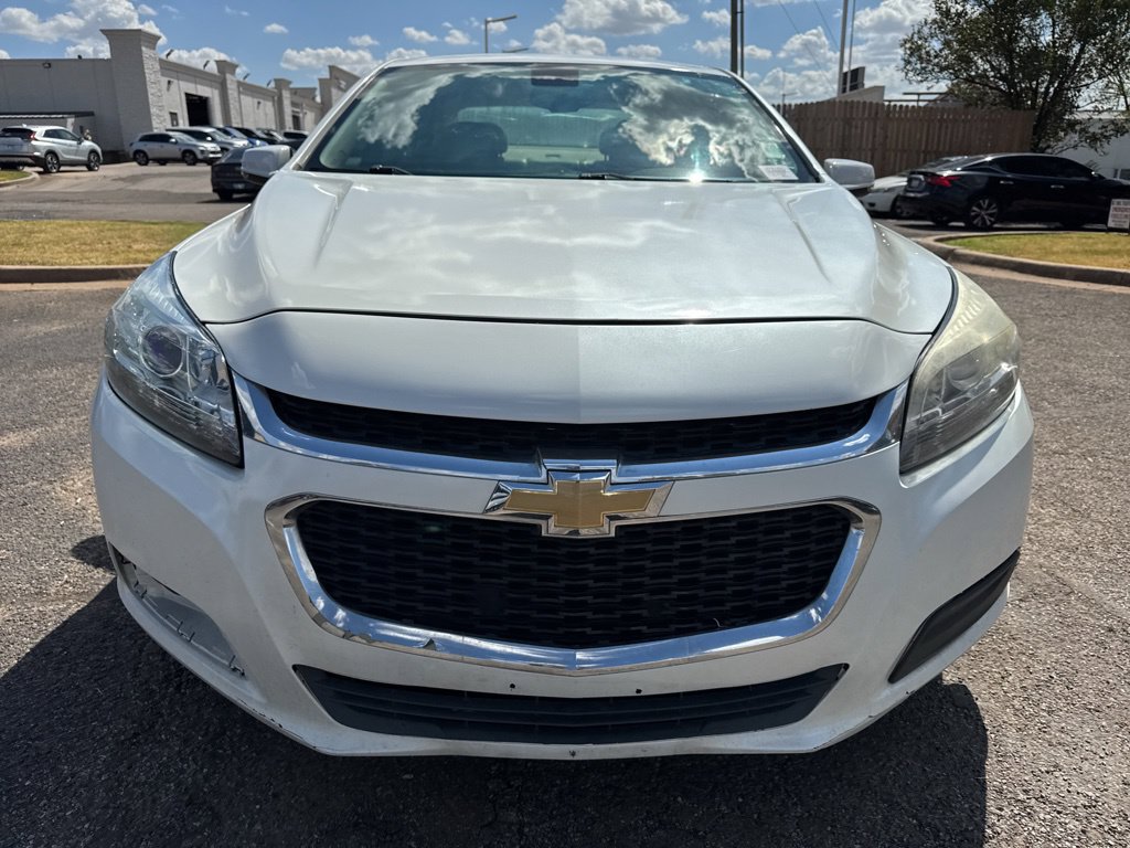 Used 2015 Chevrolet Malibu LT FWD image 2