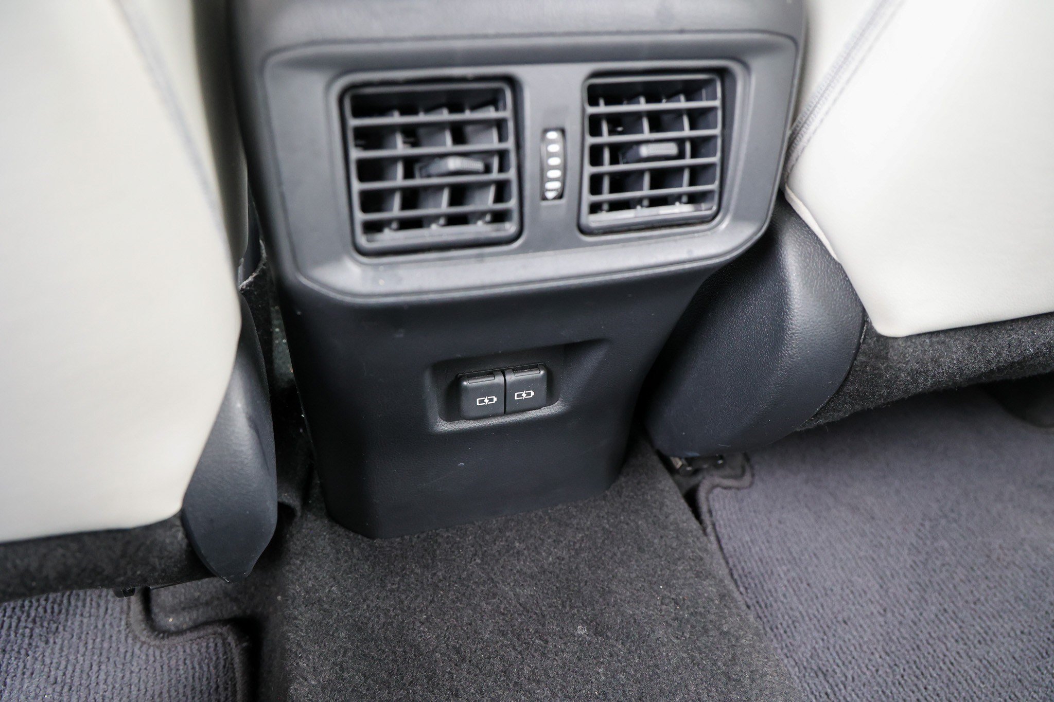 Certified 2023 Toyota RAV4 XLE Premium FWD image 43