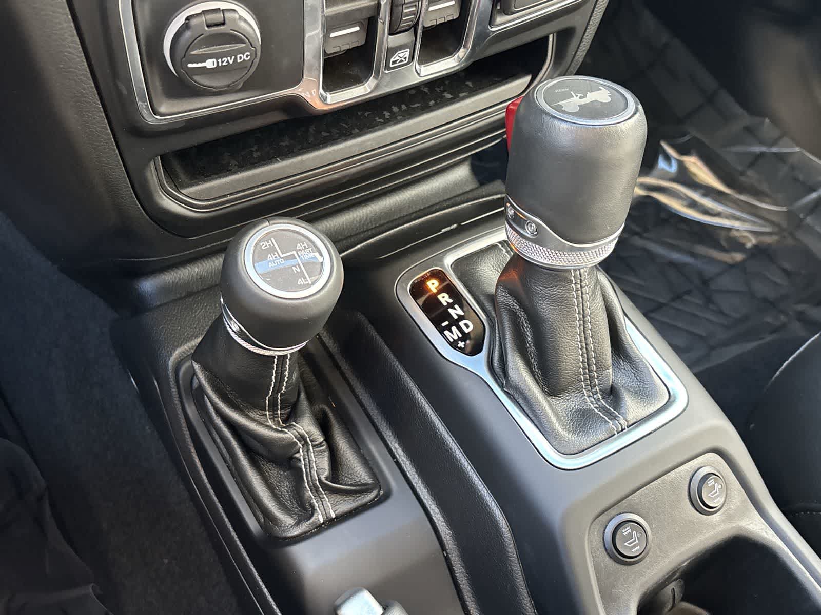 Certified 2022 Jeep Wrangler Unlimited Sahara AWD/4WD image 27