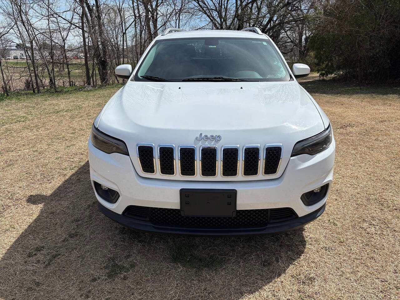 Used 2019 Jeep Cherokee Latitude w/ Popular Appearance Group image 2