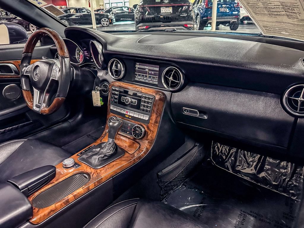 Used 2012 Mercedes-Benz SLK 350 image 21