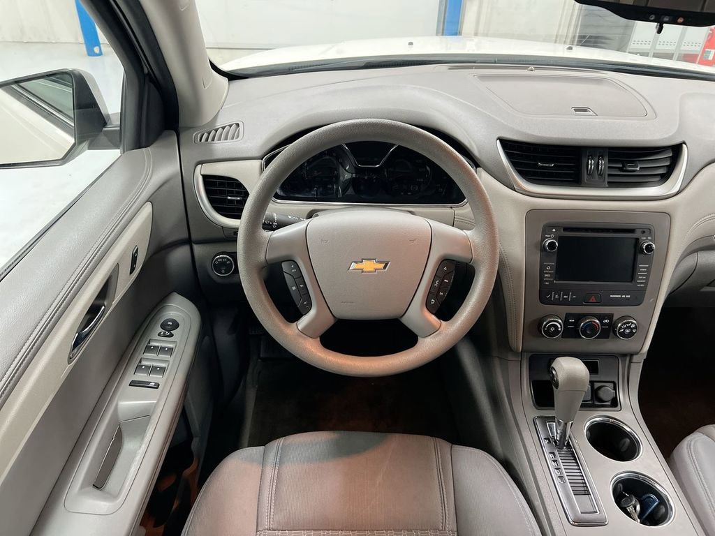 Used 2015 Chevrolet Traverse LS image 11