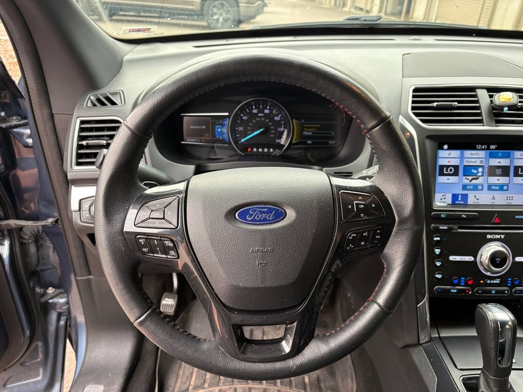 Used 2018 Ford Explorer Sport w/ Equipment Group 401A AWD/4WD image 19