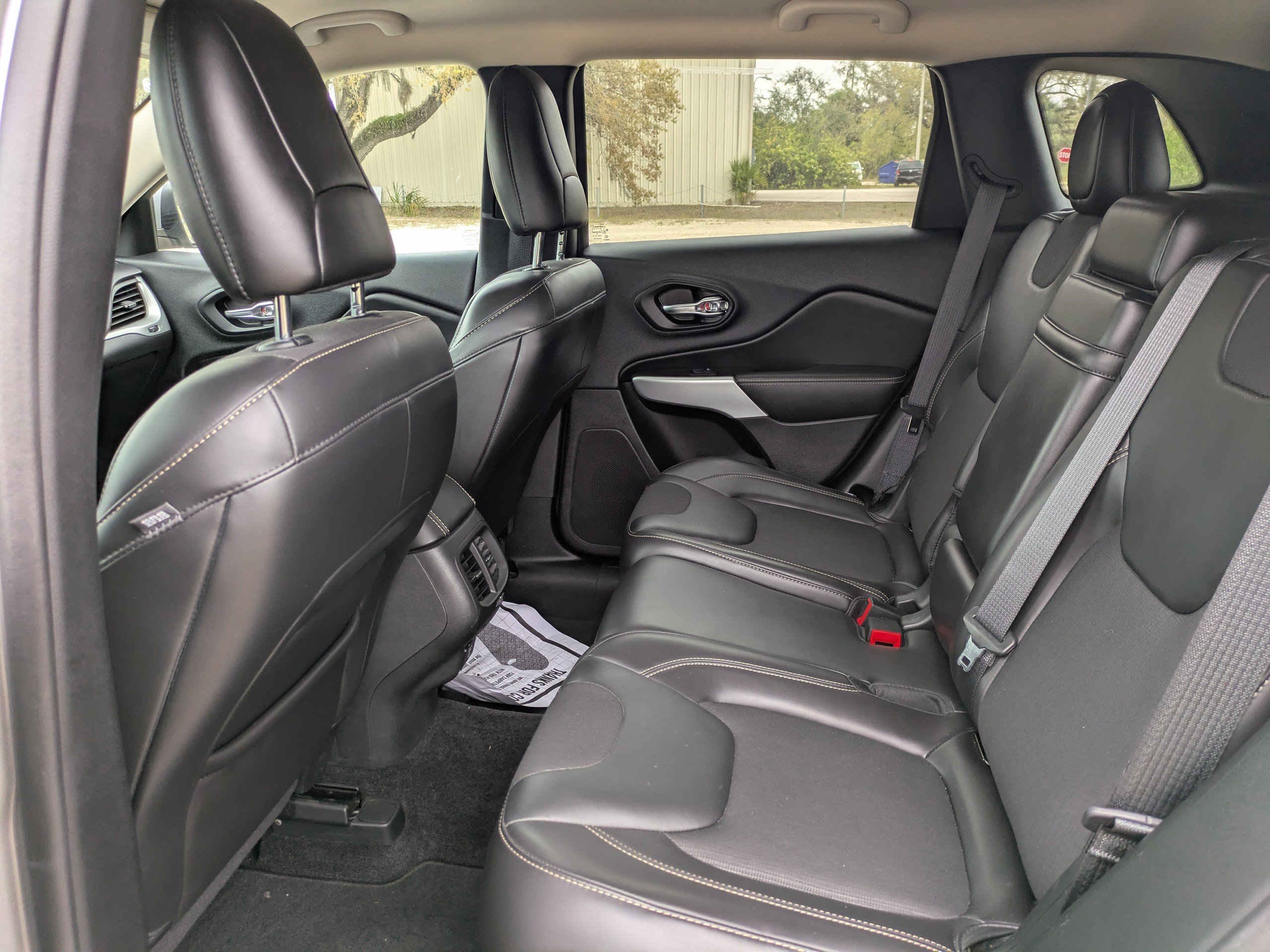 Certified 2018 Jeep Cherokee Latitude Plus image 12