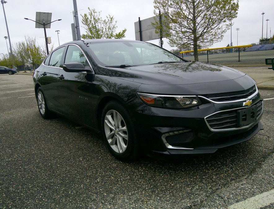 Used 2017 Chevrolet Malibu LT w/ Leather Package FWD image 27