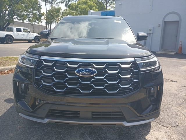 Used 2025 Ford Explorer Platinum w/ Ultimate Package AWD/4WD image 1