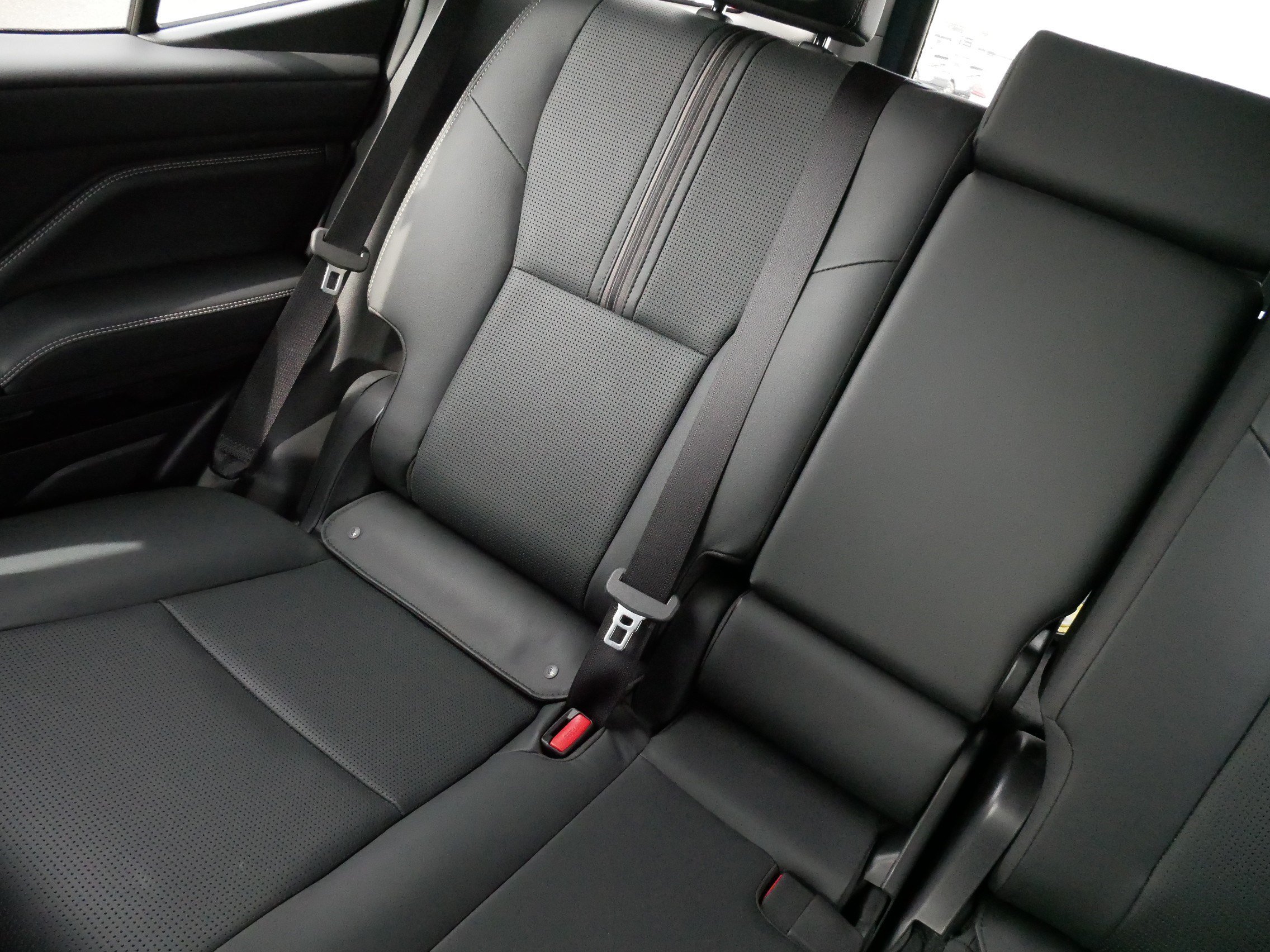 Certified 2025 Toyota 4Runner Limited AWD/4WD image 12