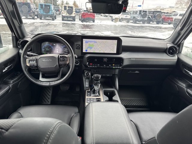 Used 2025 Toyota Land Cruiser image 22