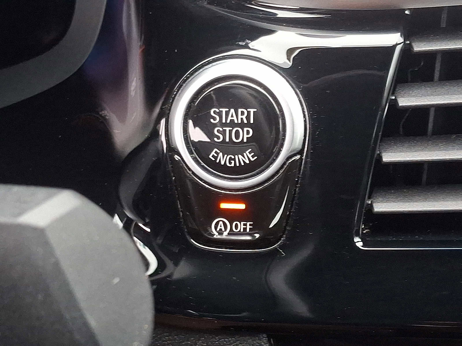 Used 2023 BMW 530i xDrive w/ M Sport Package image 24