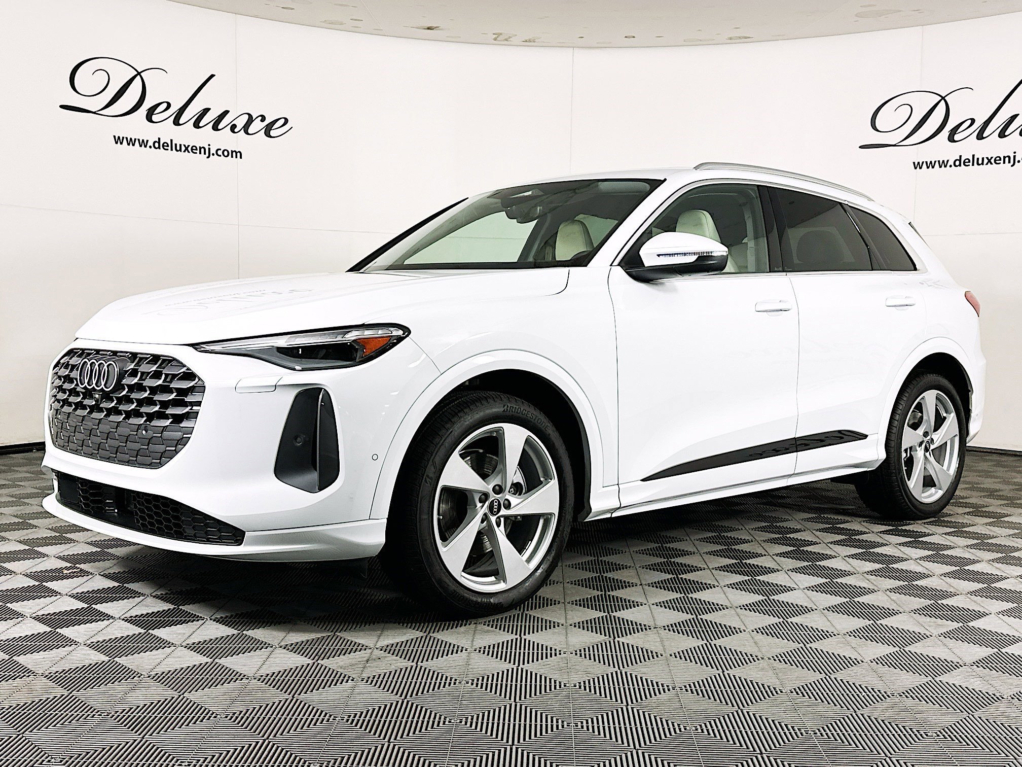 Used 2025 Audi Q5 Prestige image 3