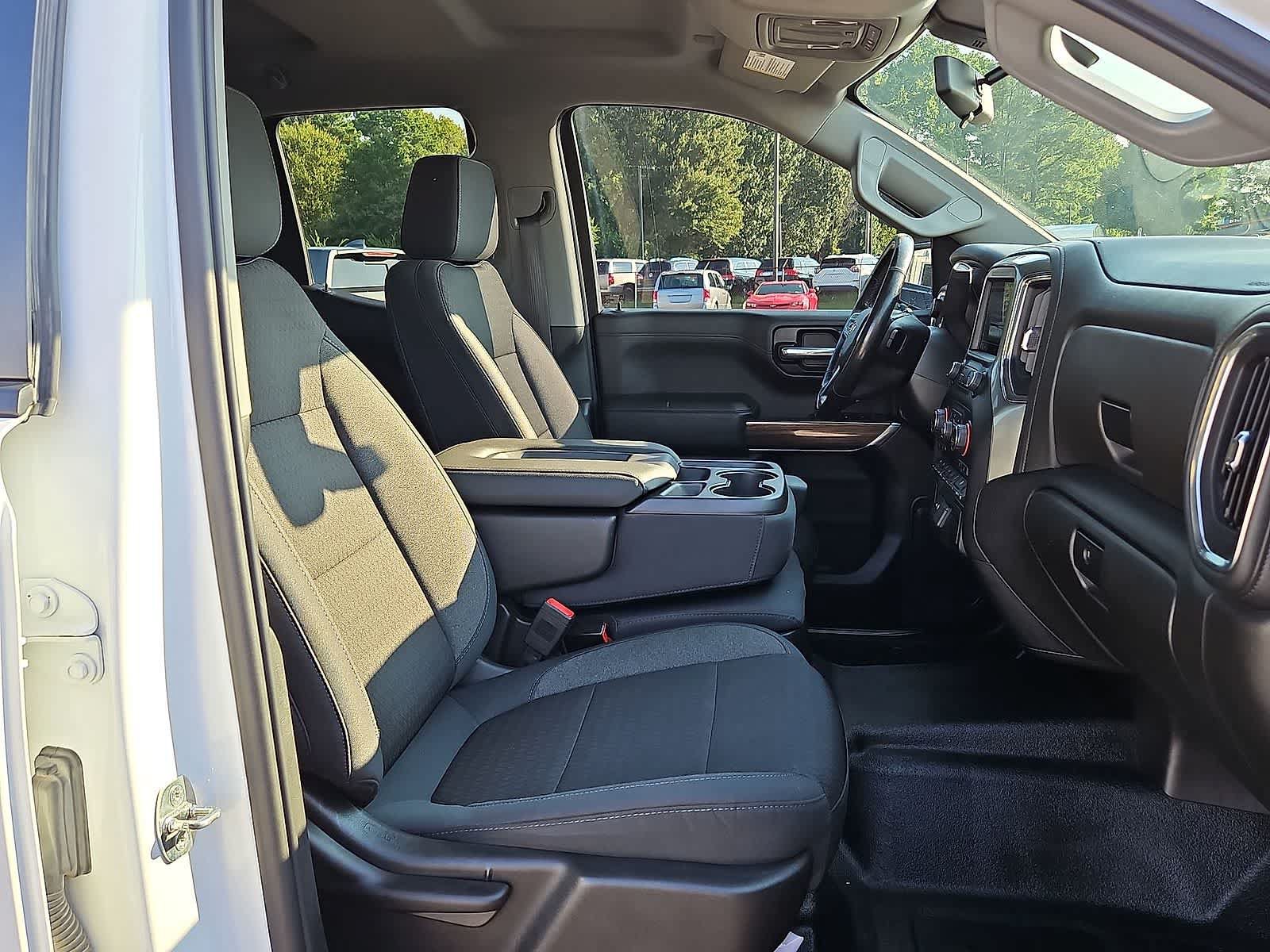 Certified 2019 Chevrolet Silverado 1500 LT w/ Convenience Package AWD/4WD image 32