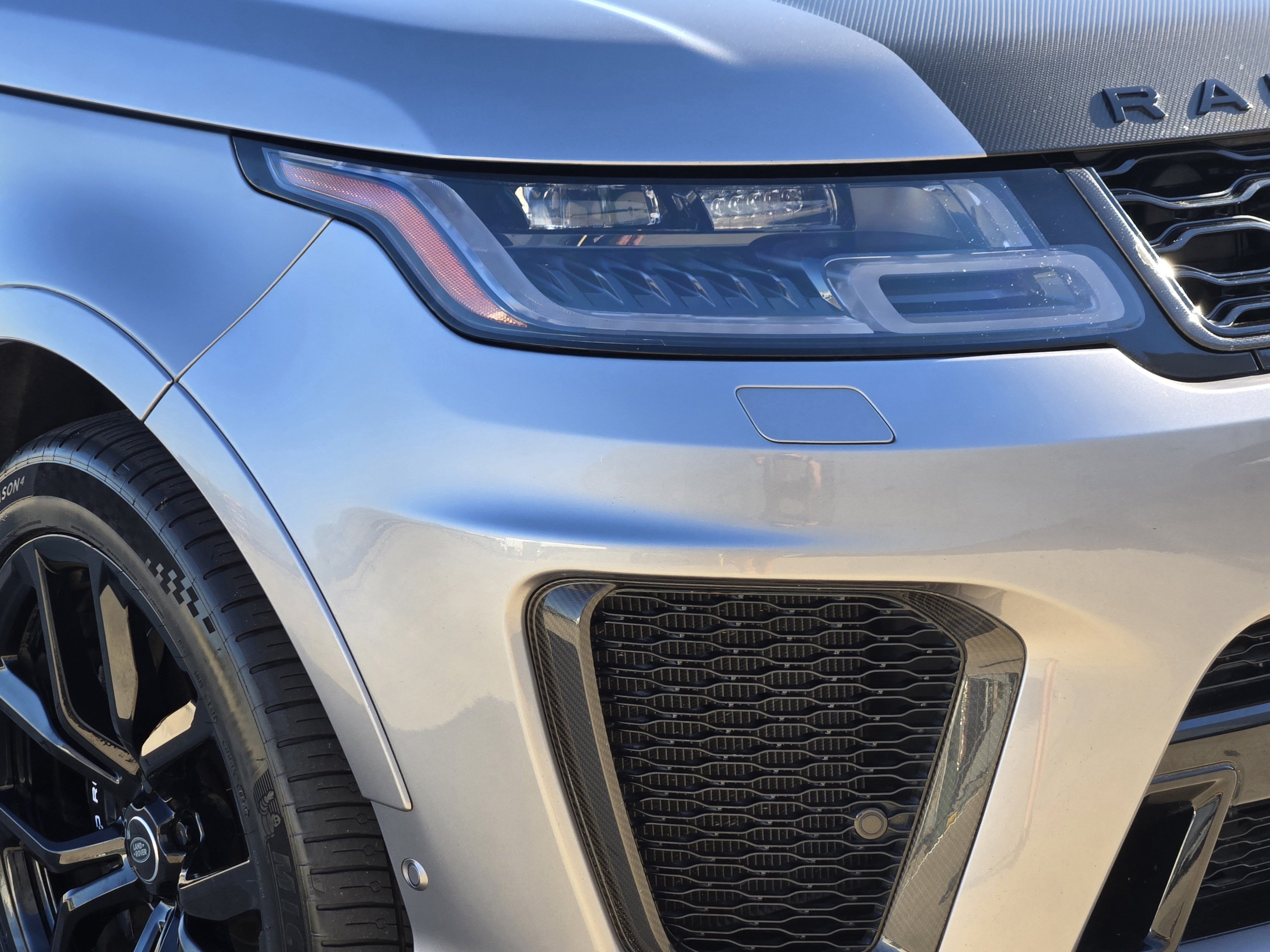 Used 2021 Land Rover Range Rover Sport SVR AWD/4WD image 29