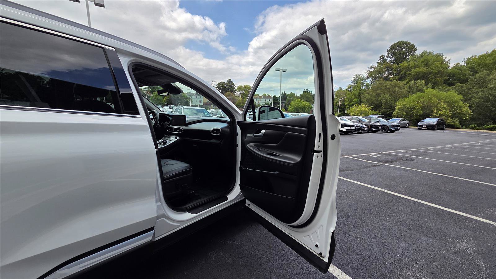 Used 2023 Hyundai Santa Fe Limited AWD/4WD image 31