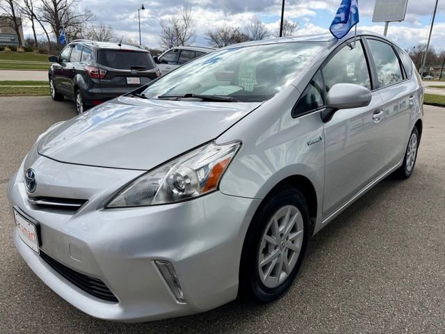 Used 2014 Toyota Prius V Three image 4