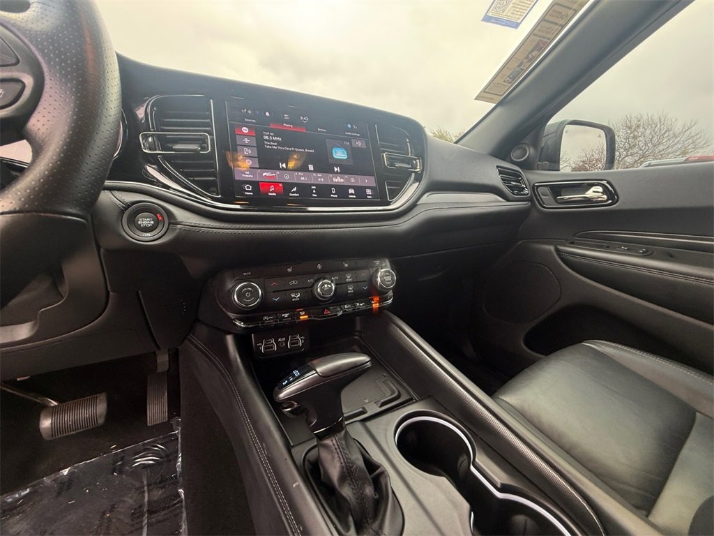 Used 2022 Dodge Durango GT image 11