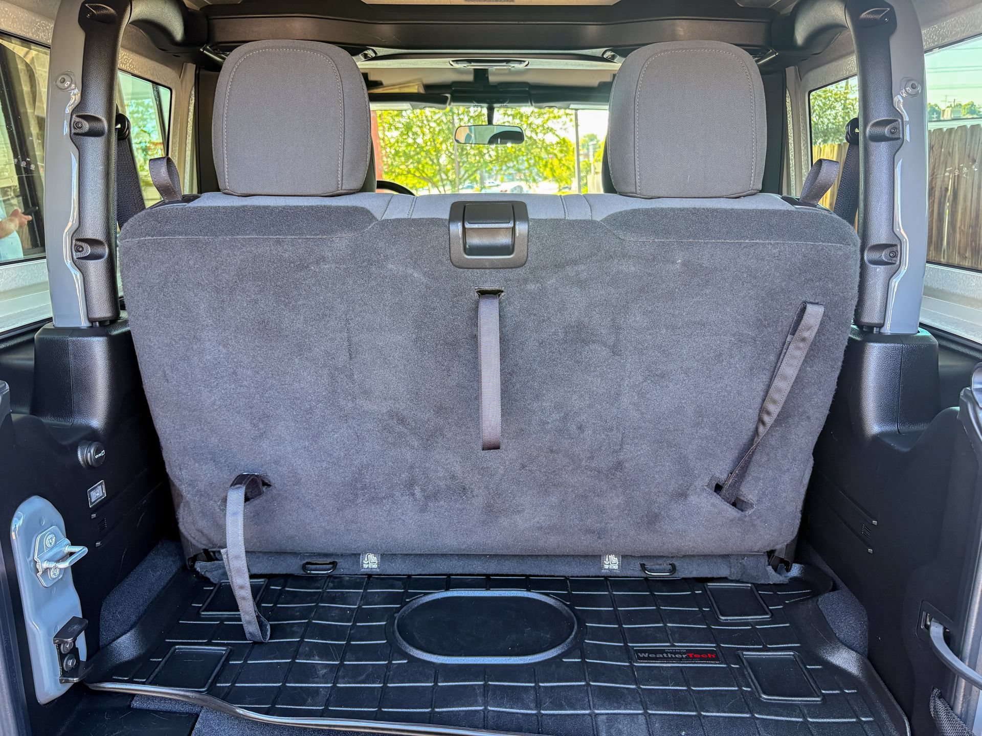 Used 2022 Jeep Wrangler Sport AWD/4WD image 34