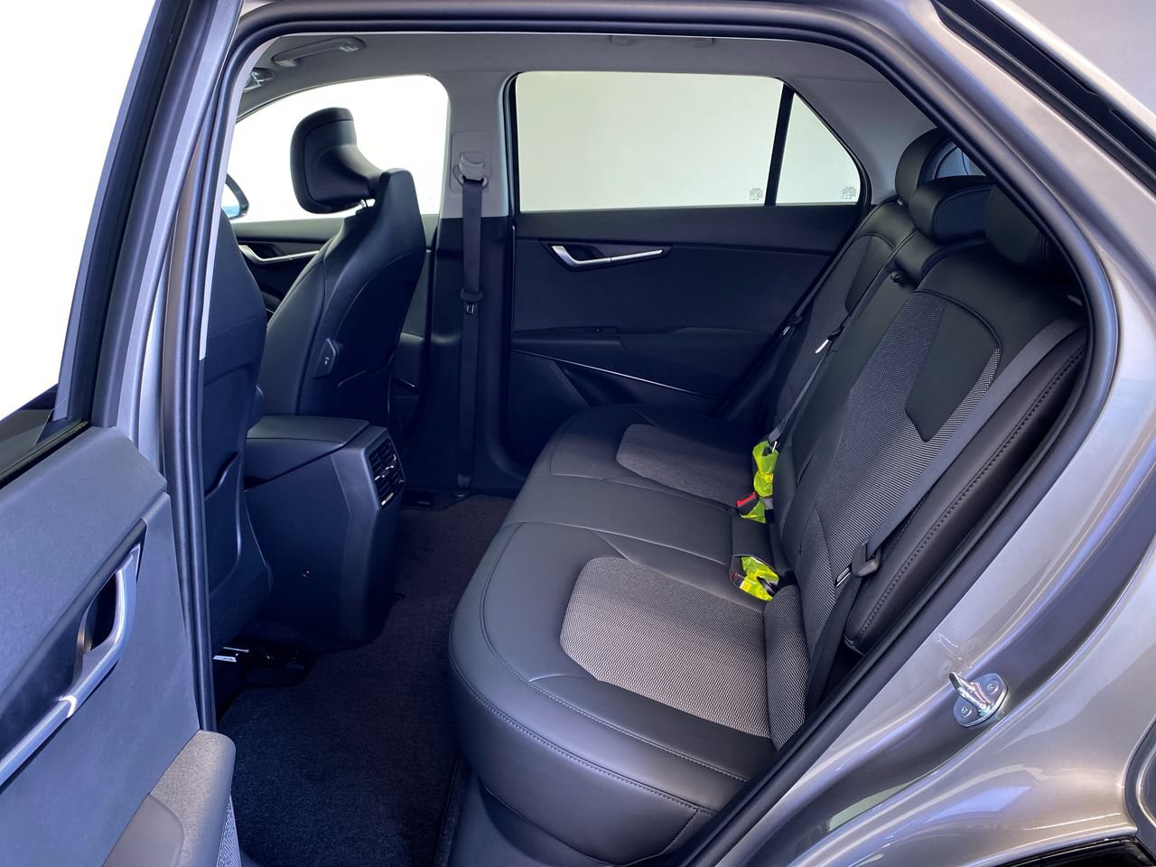 New 2026 Kia Niro Wind FWD image 33