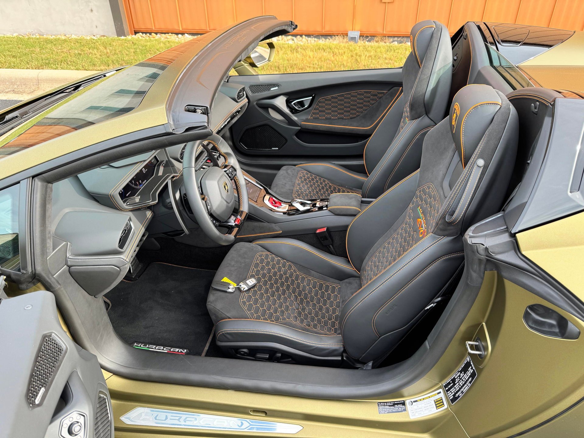 Used 2023 Lamborghini Huracan EVO RWD image 27