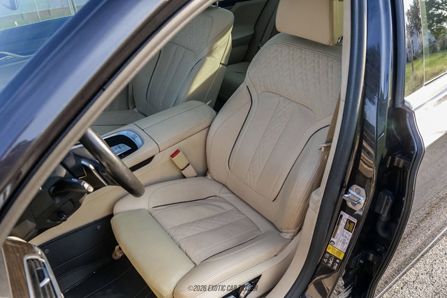 Used 2019 BMW 750i xDrive w/ Executive Package AWD/4WD image 71