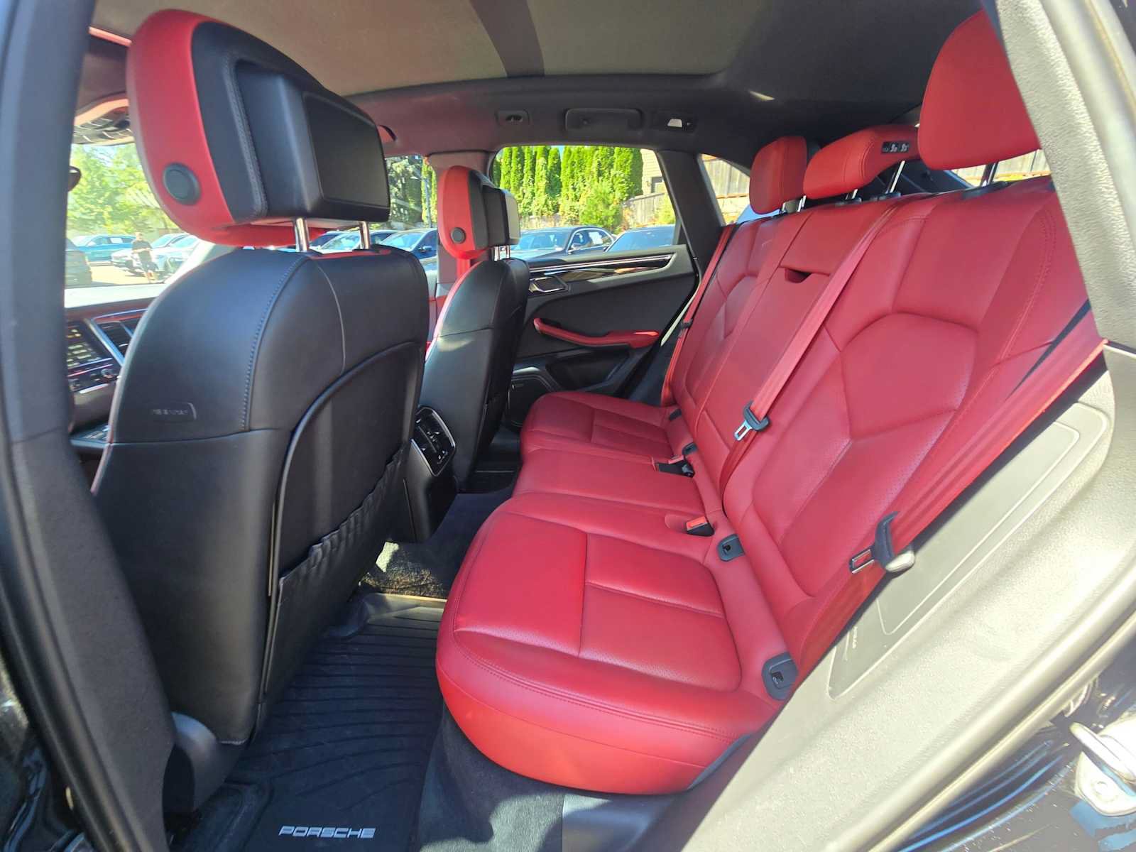 Used 2016 Porsche Macan S AWD/4WD image 16