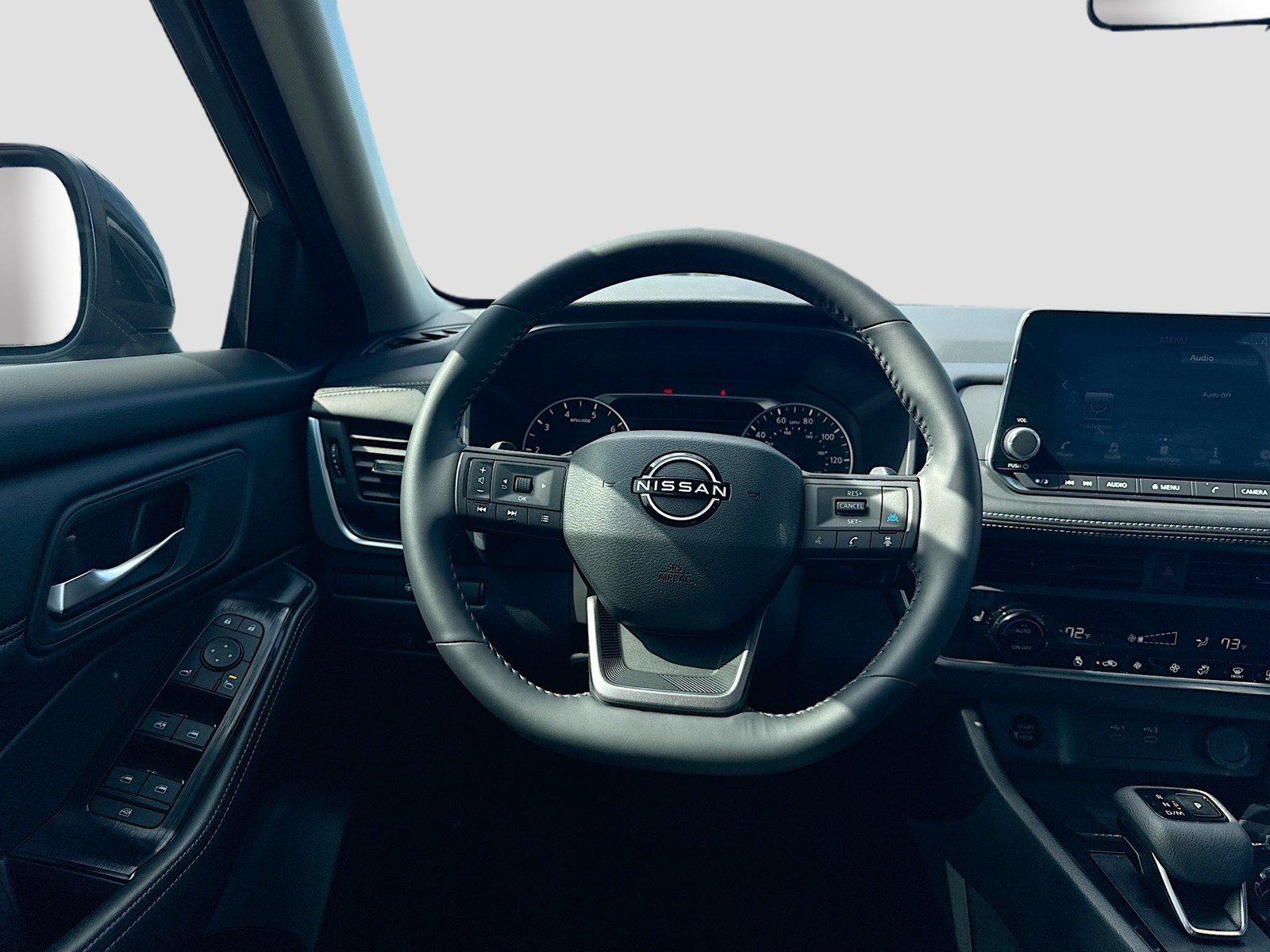 Used 2026 Nissan Rogue Dark Armor FWD image 23