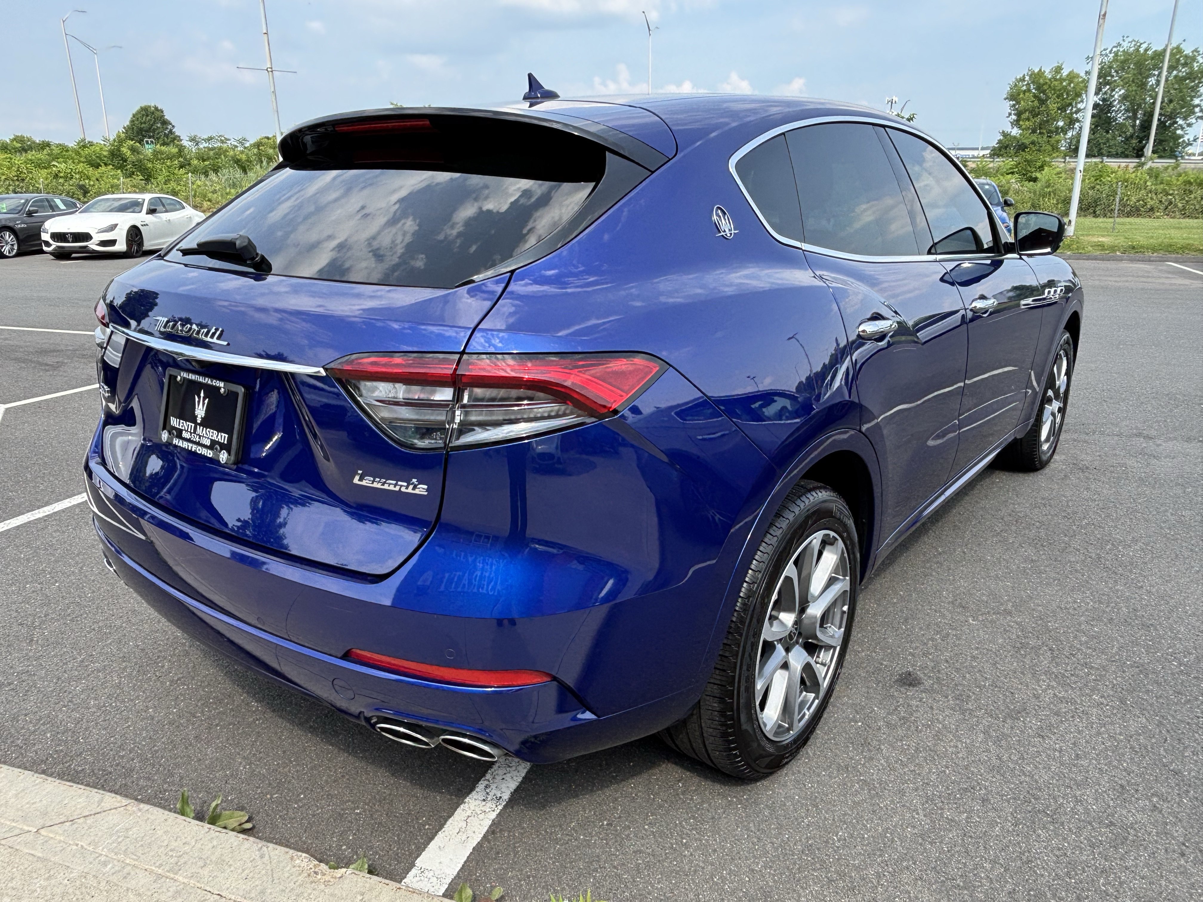 Used 2021 Maserati Levante S AWD/4WD image 7