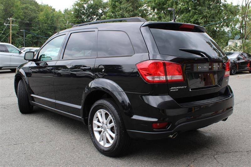 Used 2014 Dodge Journey SXT w/ Flexible Seating Group AWD/4WD image 3