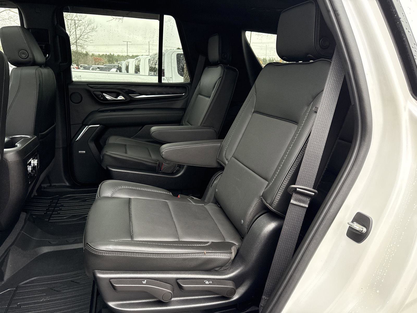 Used 2023 GMC Yukon Denali image 12