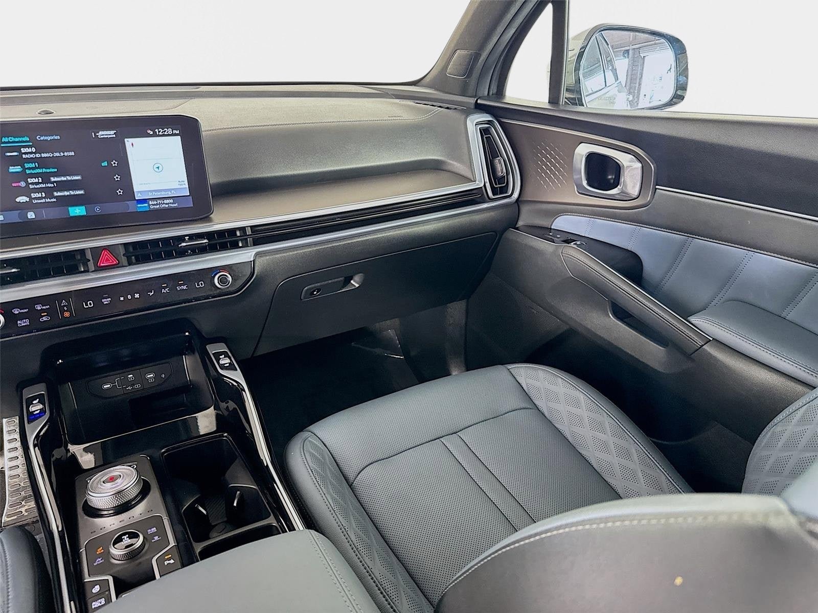 Certified 2025 Kia Sorento SX Prestige AWD/4WD image 26