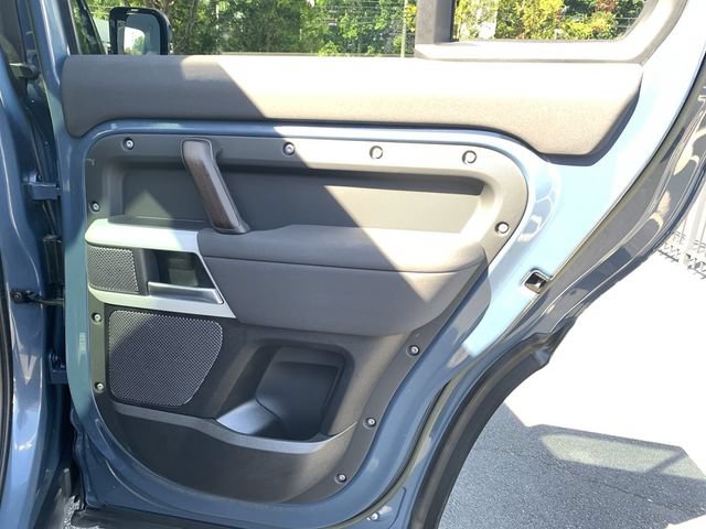 Used 2023 Land Rover Defender 110 SE AWD/4WD image 11