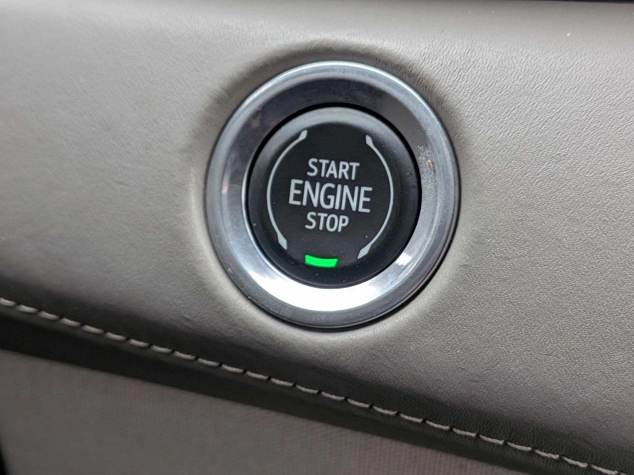 Used 2023 Cadillac Escalade Premium Luxury Platinum w/ LPO, Radiant Package image 18