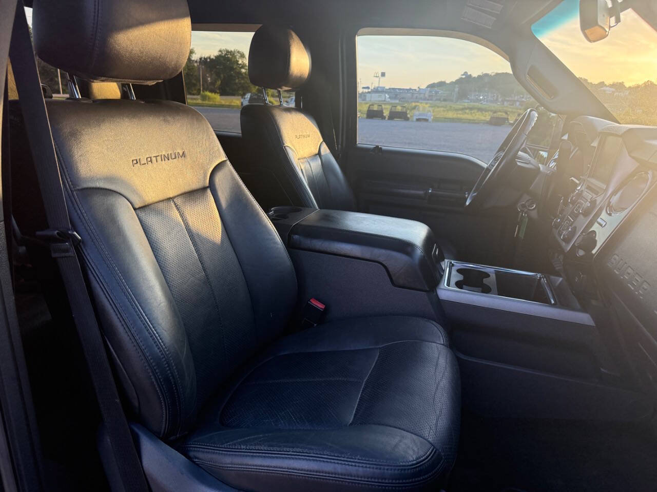 Used 2015 Ford F250 Platinum w/ FX4 Off-Road Package AWD/4WD image 40