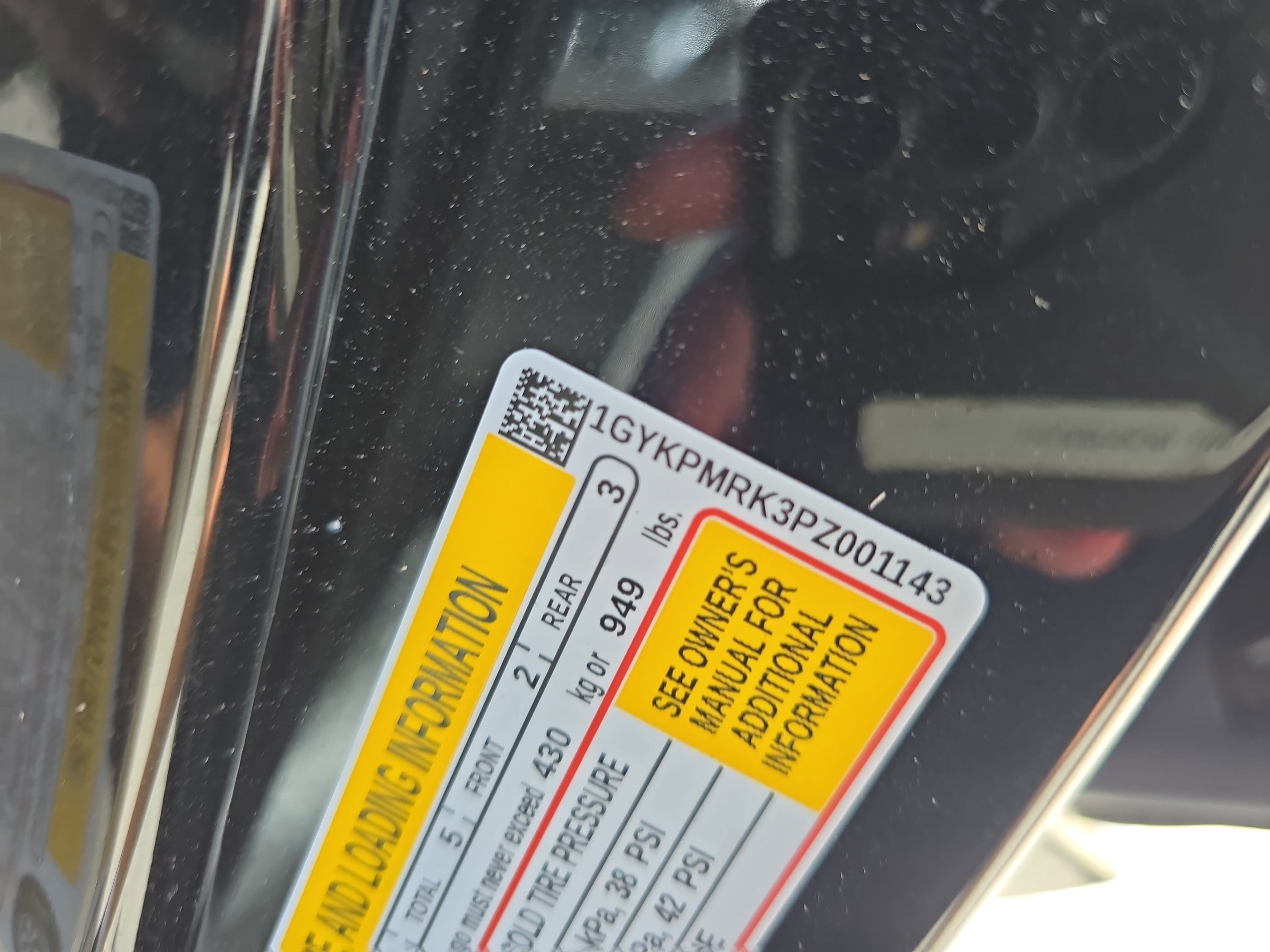 Used 2023 Cadillac Lyriq 2WD image 35