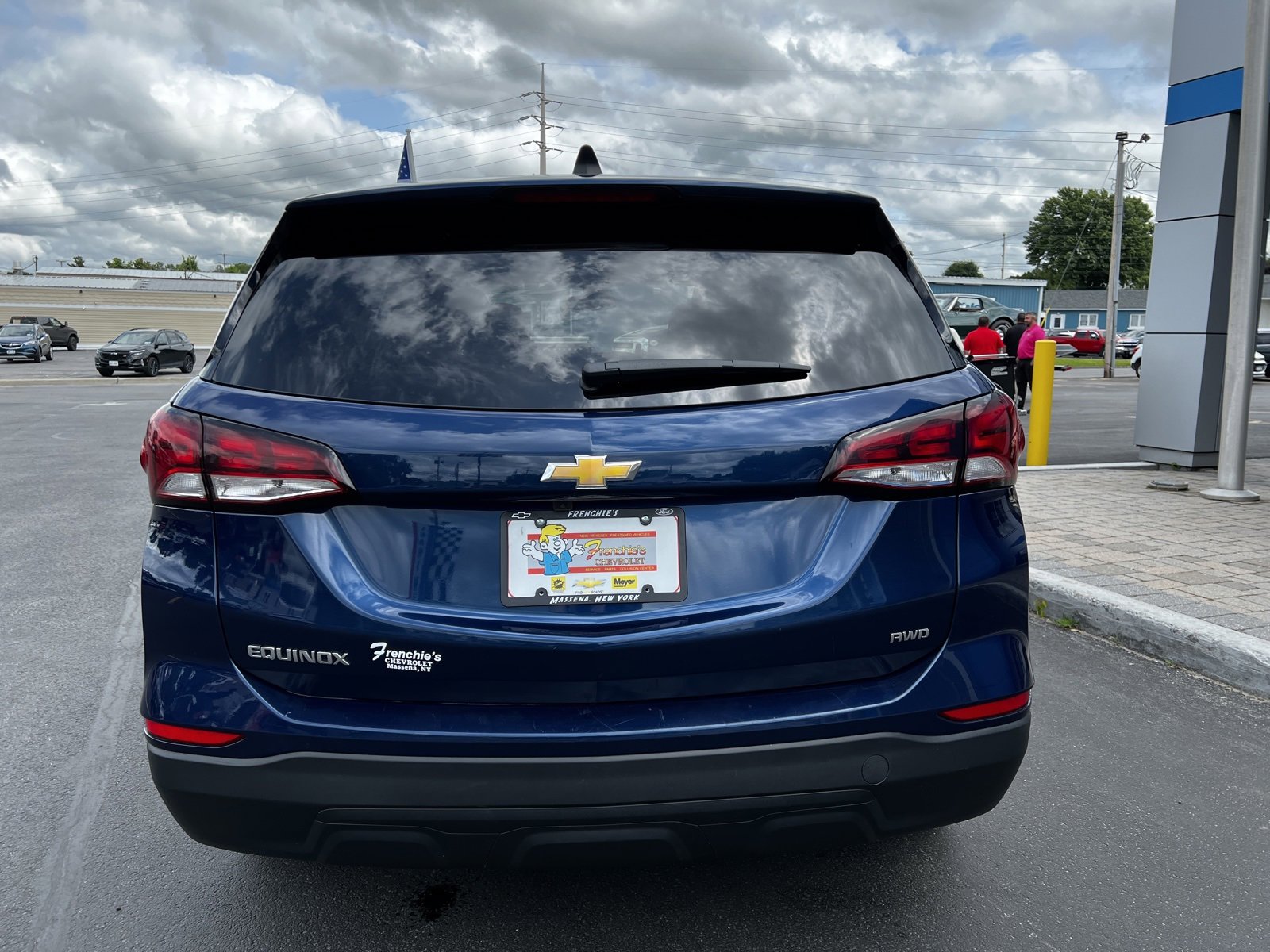 Used 2022 Chevrolet Equinox LS w/ LS Convenience Package image 4