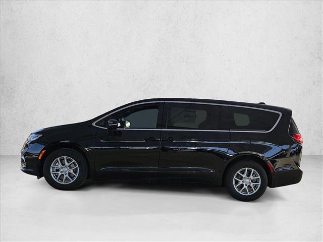 New 2026 Chrysler Pacifica Select FWD image 5