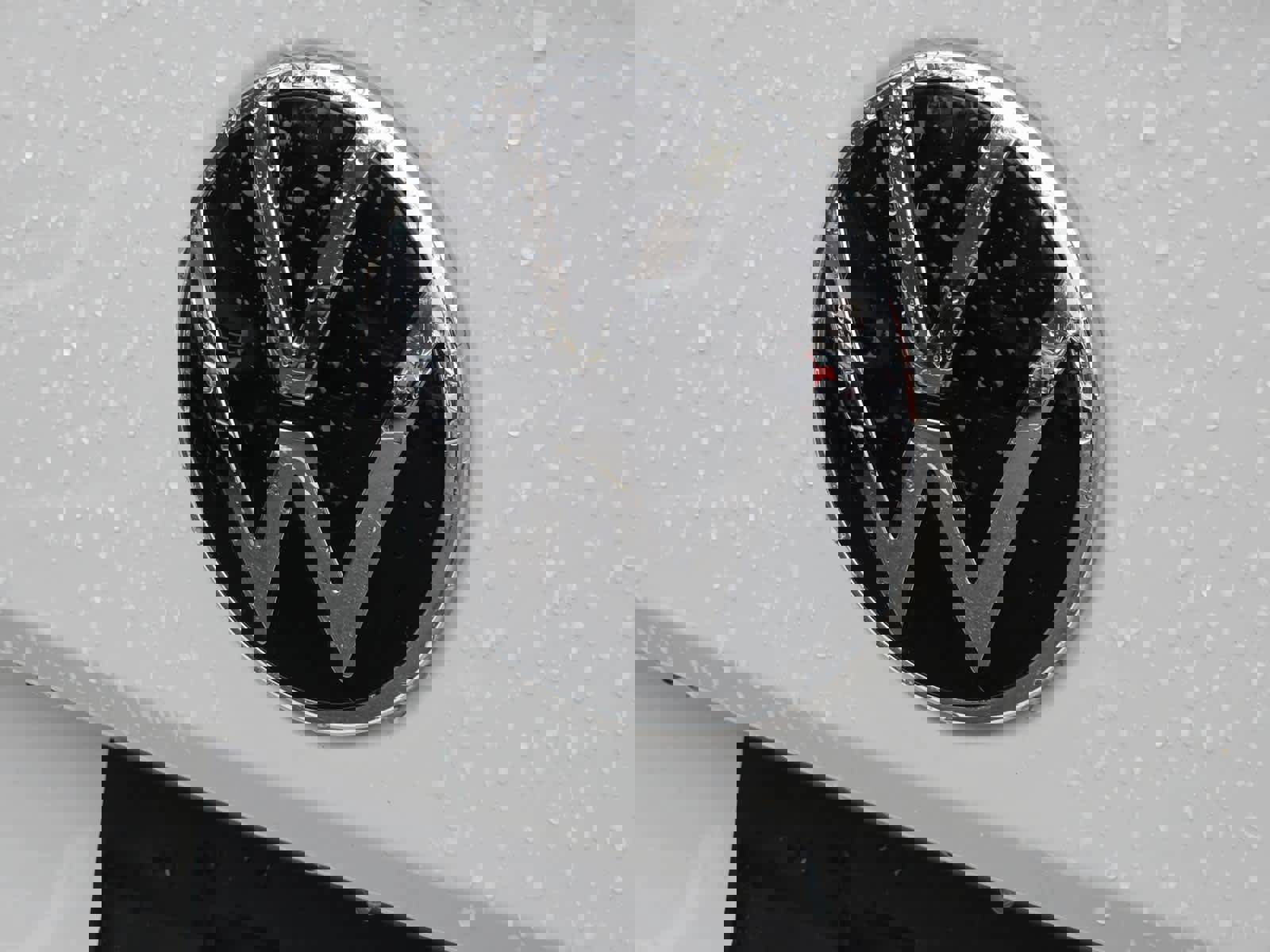 Certified 2023 Volkswagen Taos SEL image 15