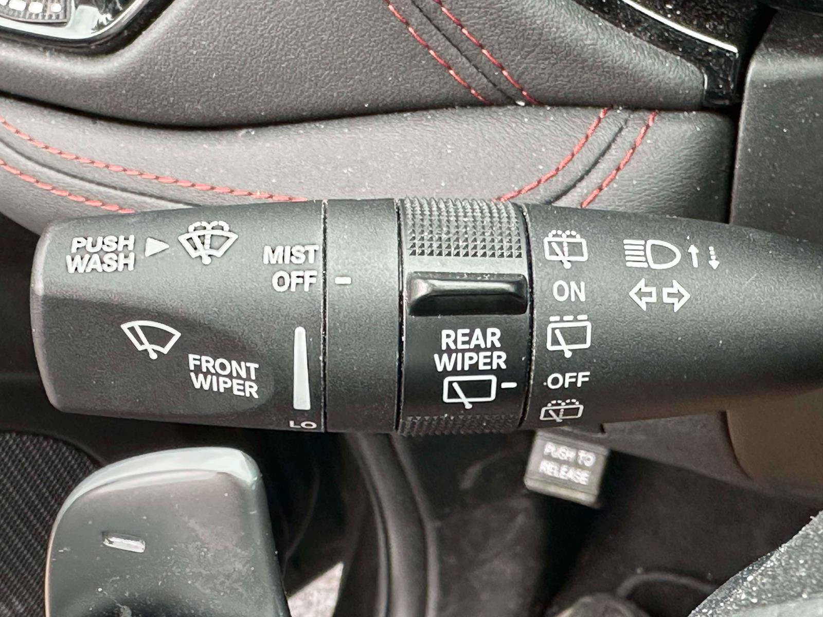 Used 2023 Dodge Durango GT AWD/4WD image 21