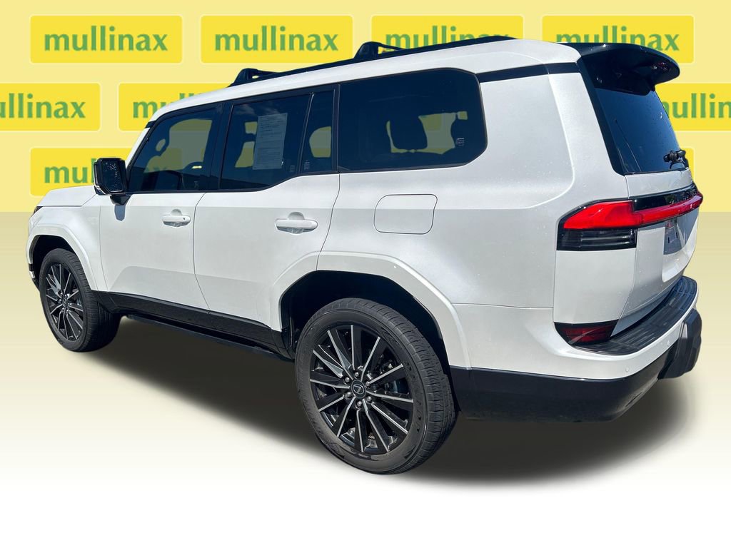 Used 2024 Lexus GX 550 w/ Cold Area Package AWD/4WD image 12
