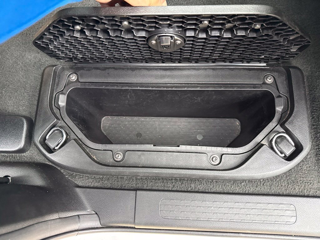 Used 2024 RAM 1500 Laramie AWD/4WD image 12