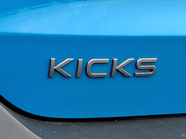 Used 2025 Nissan Kicks SR w/ SR Premium Package AWD/4WD image 9