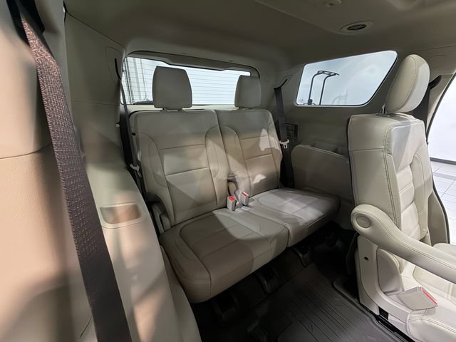 Used 2019 GMC Acadia Denali w/ Technology Package FWD image 13