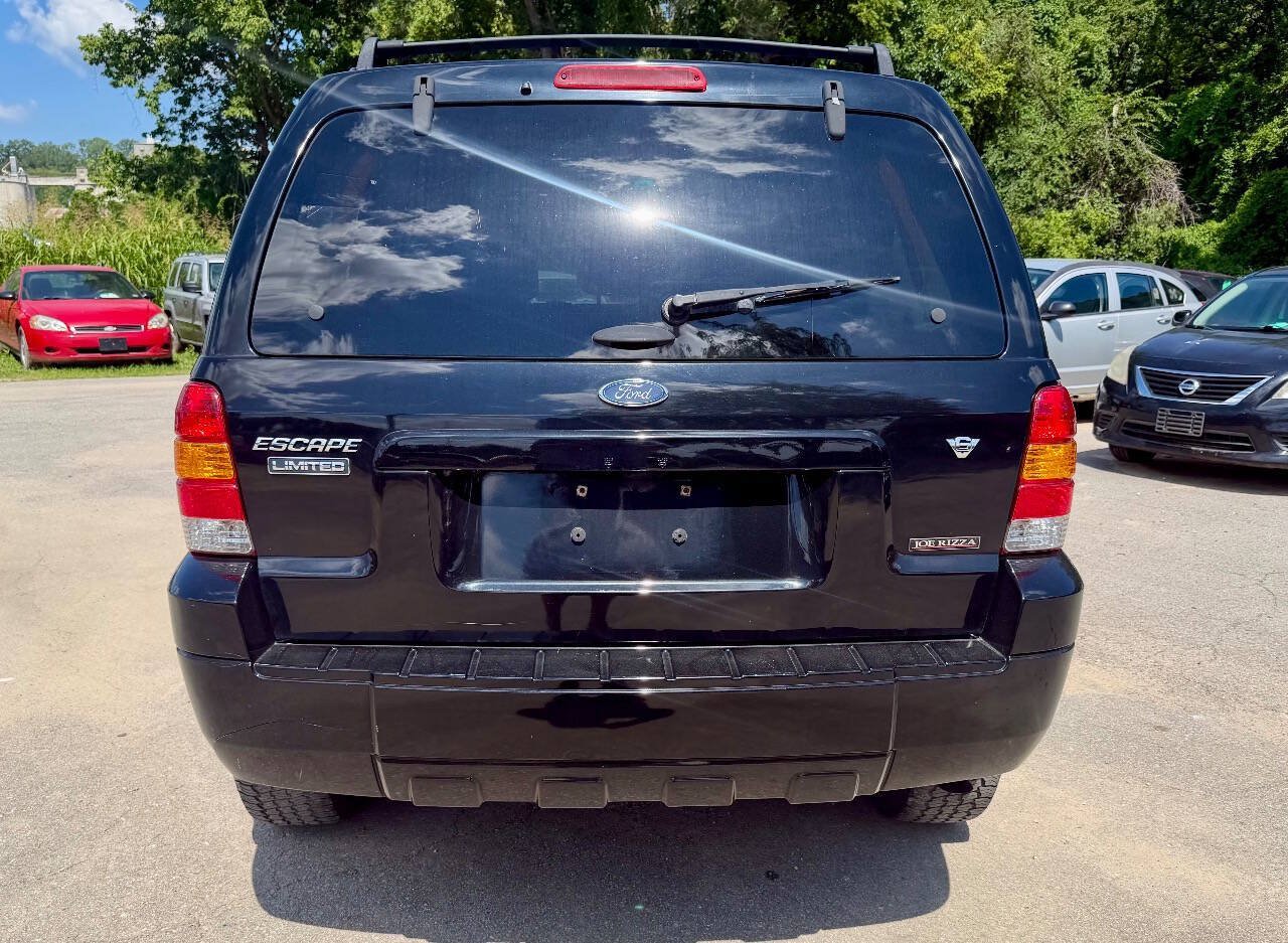 Used 2005 Ford Escape Limited FWD image 6