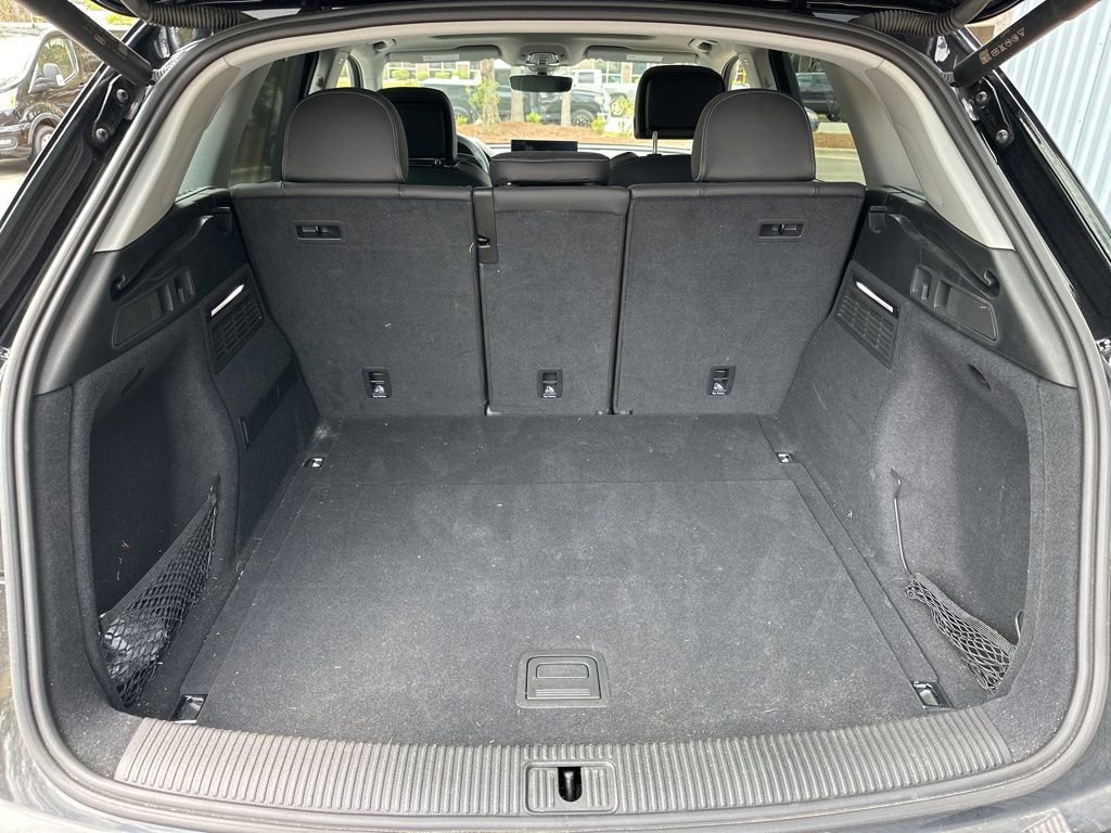 Used 2023 Audi Q5 Prestige w/ Prestige Package image 17