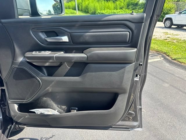 New 2026 RAM 1500 Express AWD/4WD image 9